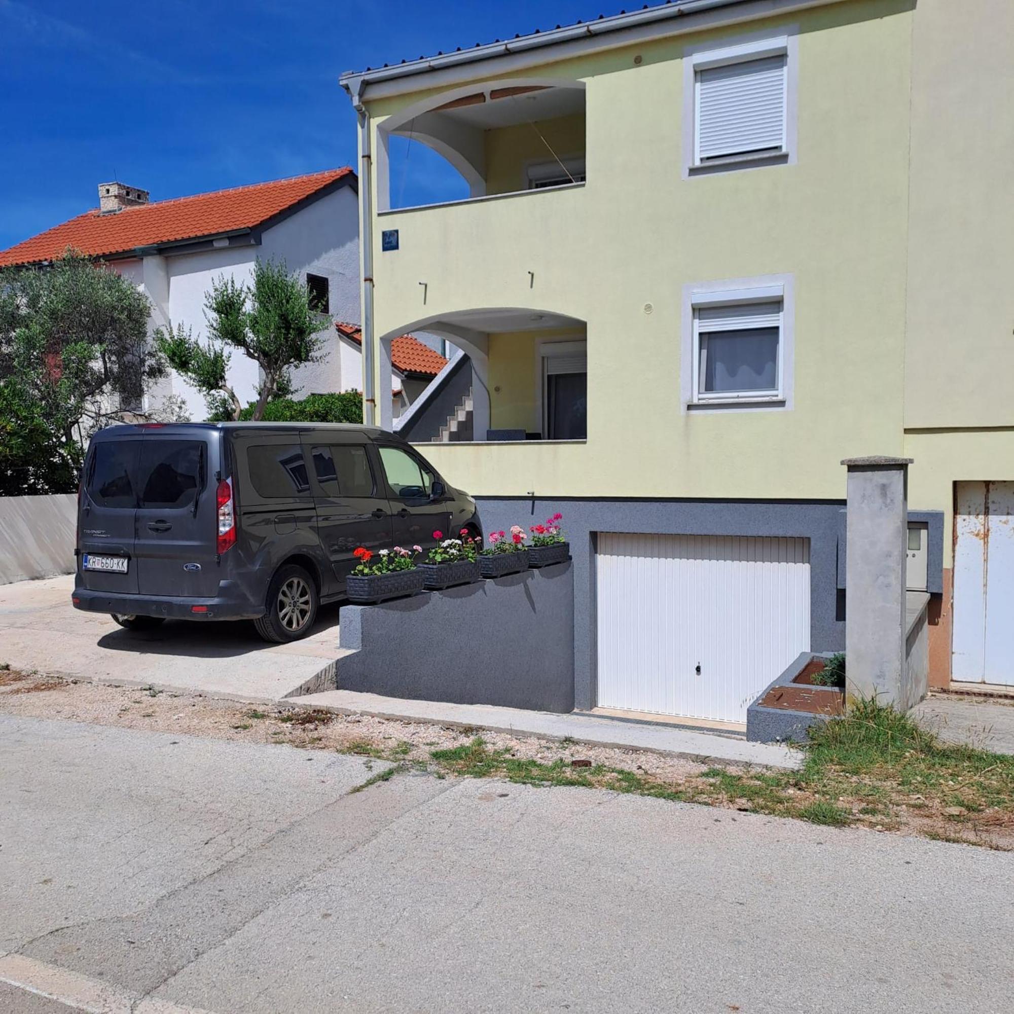Apartments Cecilija Povljana Esterno foto